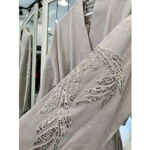 ADN İŞLEMELİ KİMONO PAMUK GABARDİN - TAŞ - (40-46 BEDEN UYUMLU)