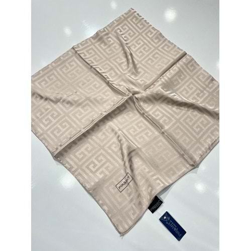 PİRAMİT JAKARLI EŞARP - 13