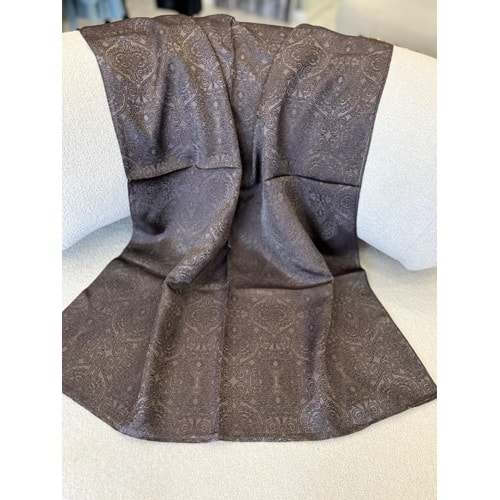 İPEKSELİ KENDİNDEN DESENLİ JAKARLI ŞAL - 17