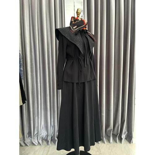 VATKATEX TAŞLI YAKA ETEKLİ TAKIM - SİYAH - 46