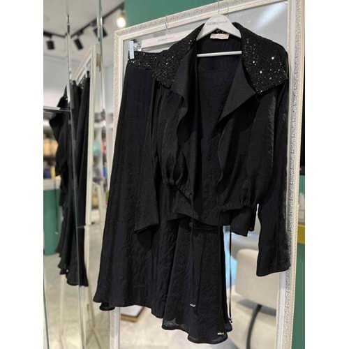 JUPE PAYET DETAYLI ETEKLİ TAKIM