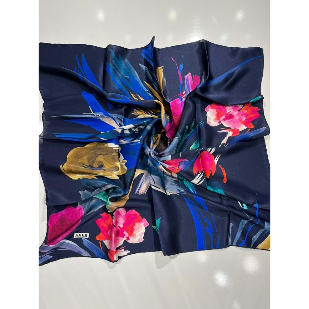 AKR DESENLİ İPEK EŞARP