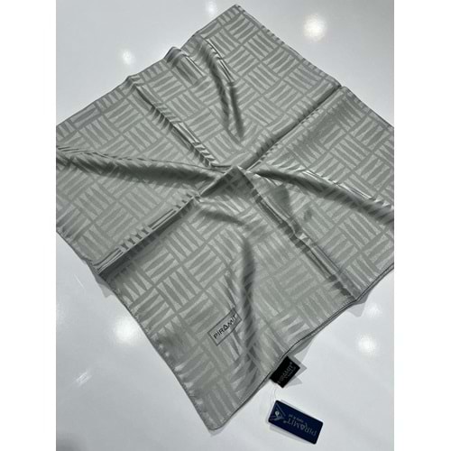 PİRAMİT JAKARLI EŞARP - 18