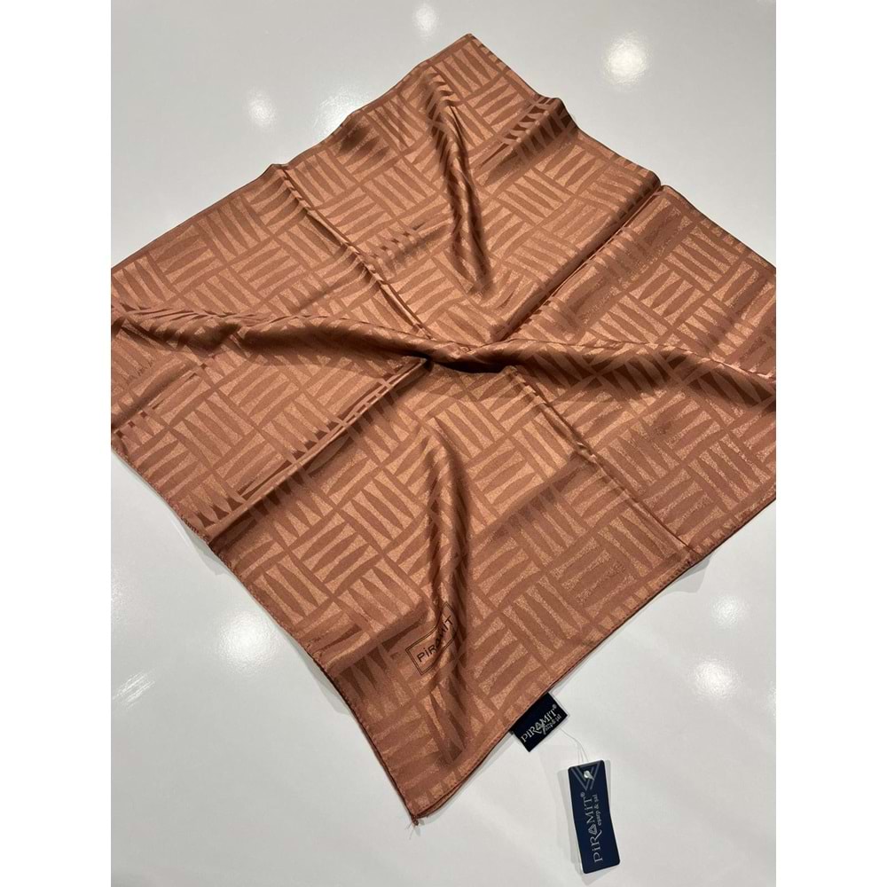 PİRAMİT JAKARLI EŞARP - 21