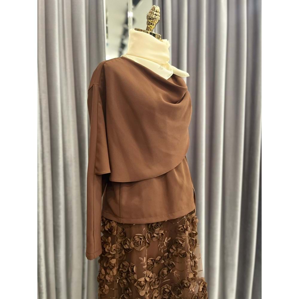 VATKATEX GÜLLÜ ETEKLİ TAKIM - KAHVERENGİ - 42