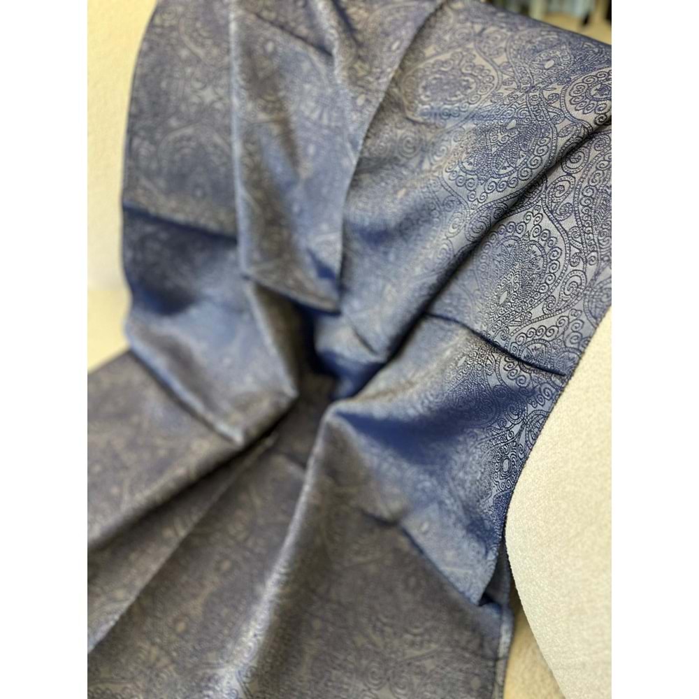 İPEKSELİ KENDİNDEN DESENLİ JAKARLI ŞAL - 7