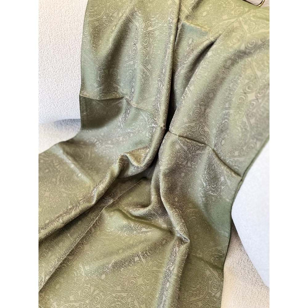 İPEKSELİ KENDİNDEN DESENLİ JAKARLI ŞAL - 15