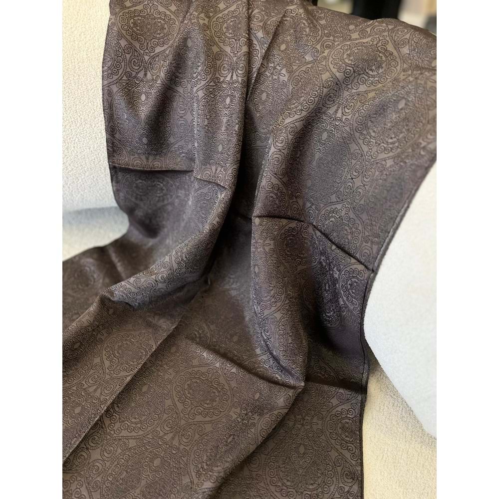 İPEKSELİ KENDİNDEN DESENLİ JAKARLI ŞAL - 17