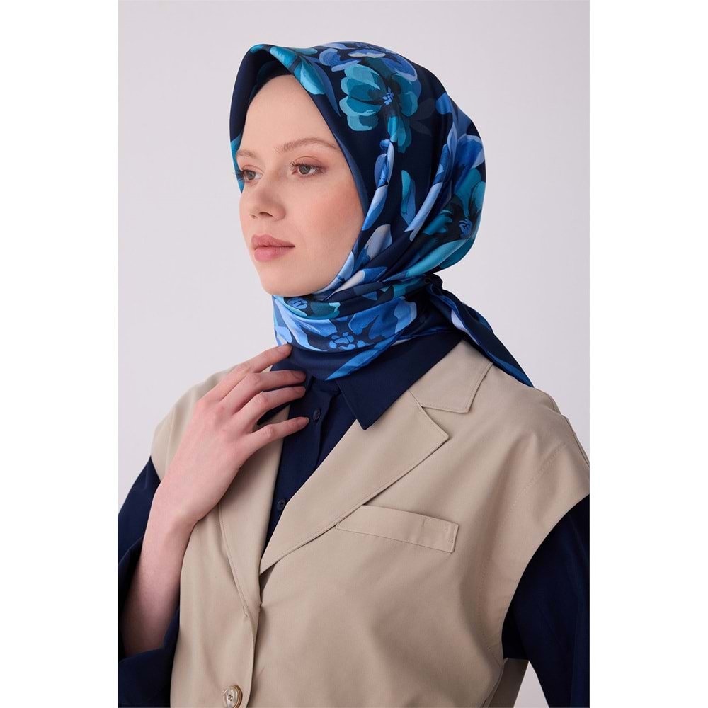 BELLİ TWİLL İPEK EŞARP 2026 DESEN 12