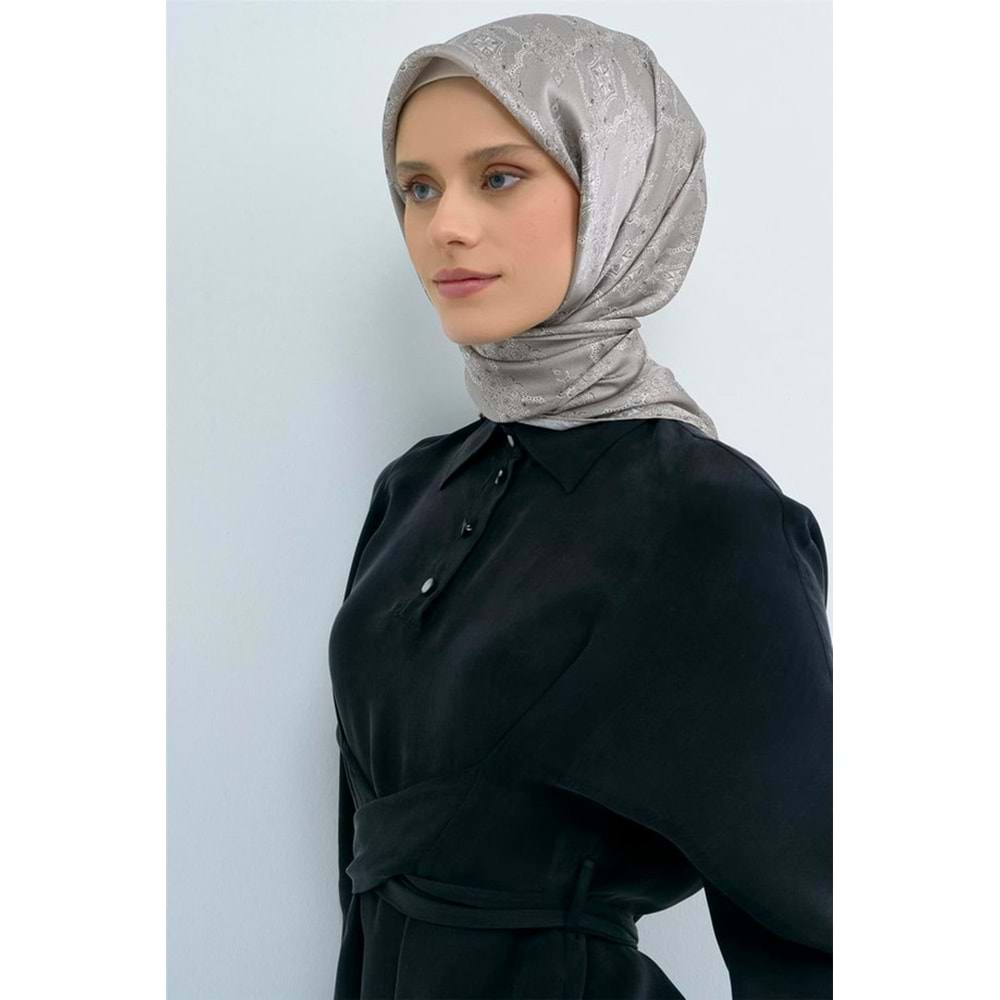 ARMİNE SAF İPEK EŞARP 2026 İLKBAHAR-YAZ DESEN 10 - 9